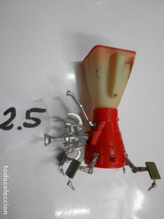 Figure di azione: FIGURA DIBUJOS ANIMADOS LAVADORA CON GADGETS
