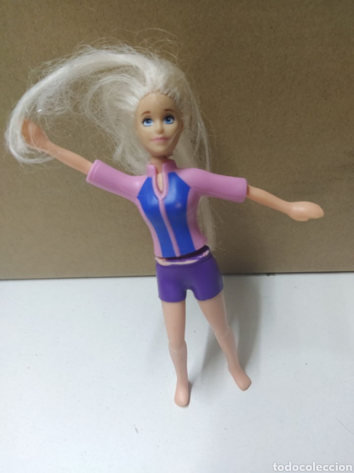 Actionfiguren: Figura de McDonald's de Barbie de 2019.tama&ntilde;o 11 X 9 cm