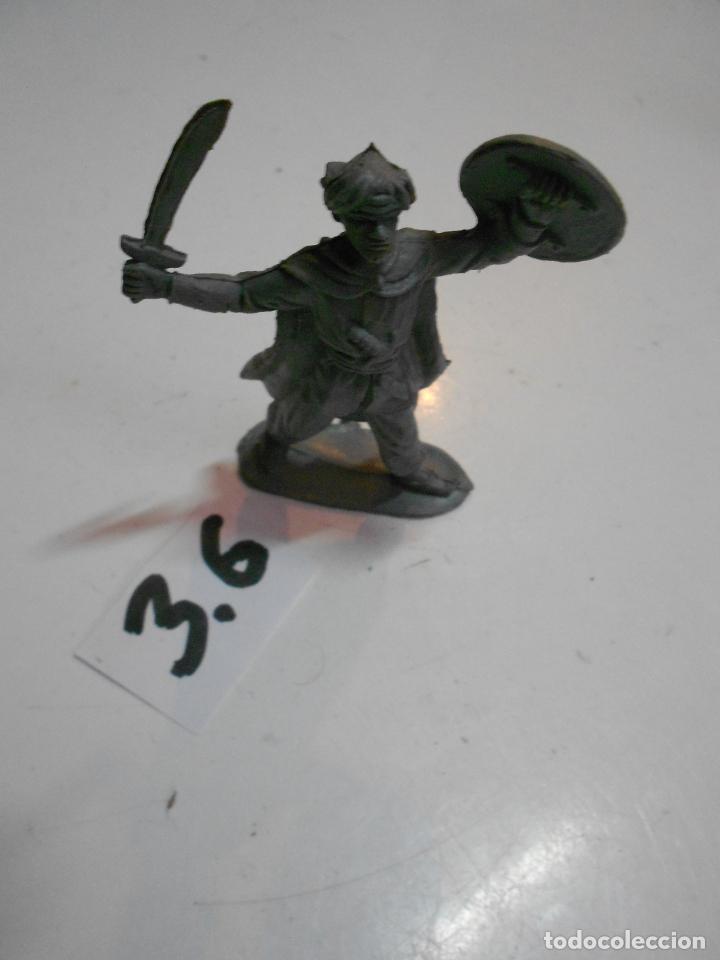 Figuras de acci&oacute;n: ARABE CON ESPADA Y ESCUDO - Foto 1