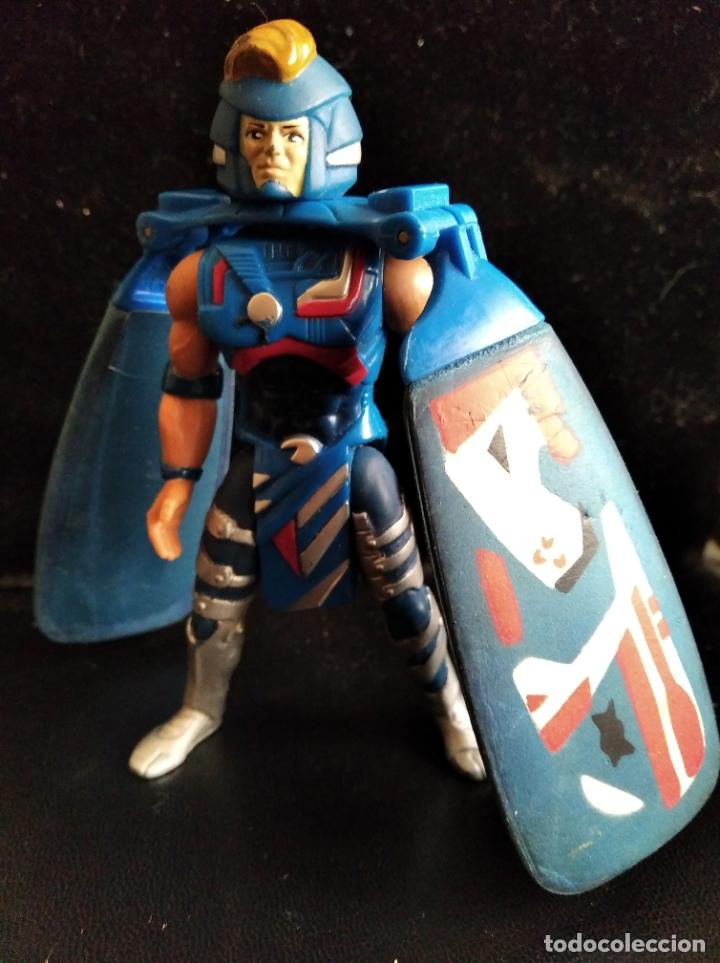 Figuras de acci&oacute;n: FIGURA DE DRAGON FLYZ EL PODER DE VOLAR.- - Foto 1