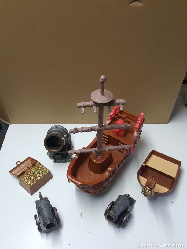 Actionfiguren: Despiece barco Pirata de Keenway toys con luz y sonidos tesoro ca&ntilde;ones barca