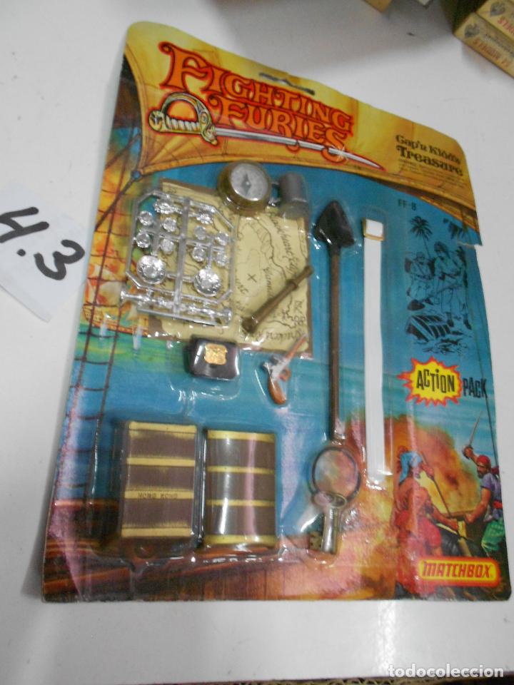 Figuras de acci&oacute;n: GRAN SET COMPLEMENTOS FIGHTING FURIES COMPLEMENTOS DE PIRATA NUEVO SIN USAR MATCHBOX - Foto 1