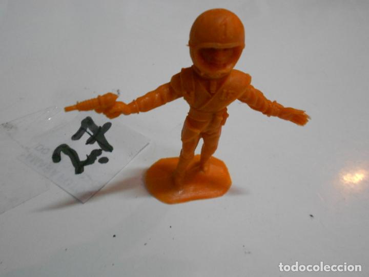 Figuras de acci&oacute;n: ANTIGUA FIGURA ASTRONAUTA - Foto 1