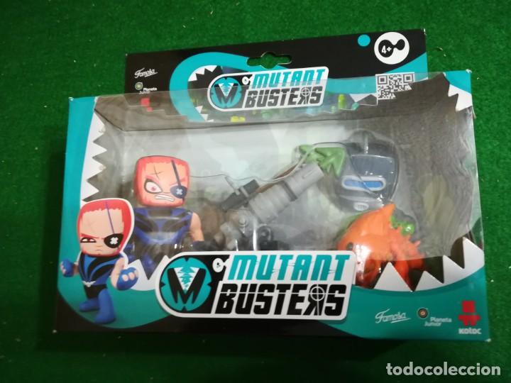 Figuras de acci&oacute;n: MUTANT BUSTERS , PACK LUCHA EN EL AGUA , DE FAMOSA , NUEVO