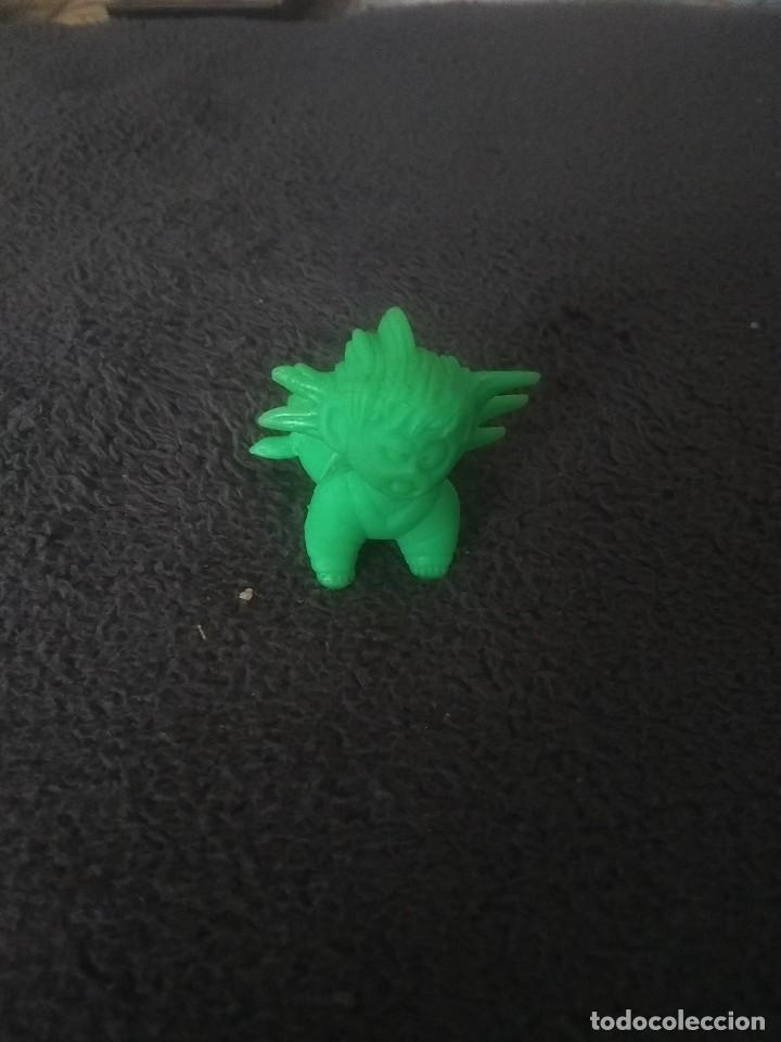 Figuras de acci&oacute;n: Mu&ntilde;eco de drag&oacute;n balll - Foto 1