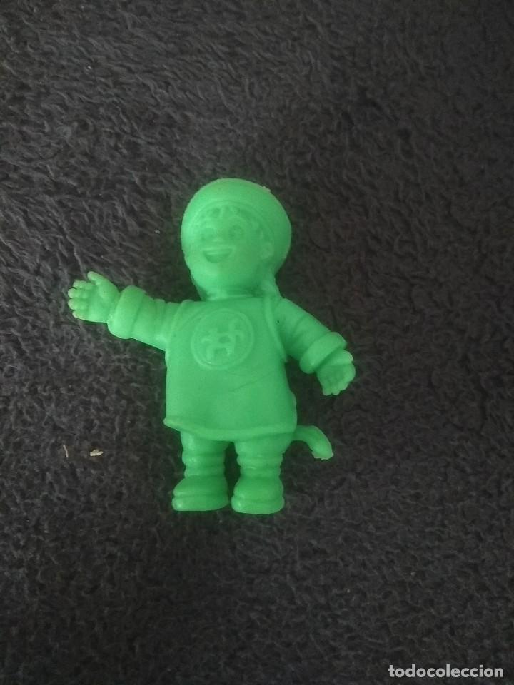 Figuras de acci&oacute;n: Mu&ntilde;eco de drag&oacute;n balll - Foto 1