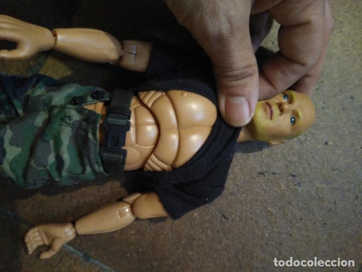 Figuras de acci&oacute;n: Mu&ntilde;eco. Incluye ropa y cintur&oacute;n. - Foto 4