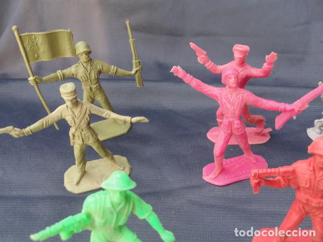 Figuras de acci&oacute;n: JUGUETES DE PL&Aacute;STICO. SOLDADOS. - Foto 3