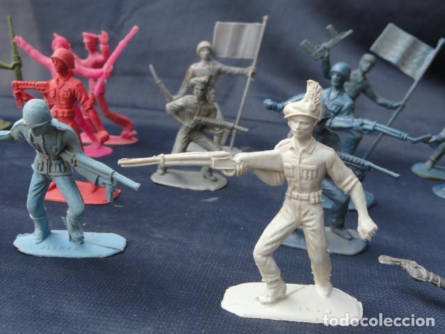 Figuras de acci&oacute;n: JUGUETES DE PL&Aacute;STICO. SOLDADOS. - Foto 5
