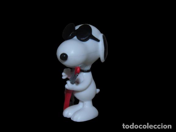 Figuras de acci&oacute;n: Figura Snoopy Coleccion Edibas PNTS @2013 Snoopy sax 4 cm
