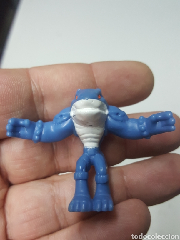 Figuras de acci&oacute;n: Figura street shark de 4 cms. - Foto 3