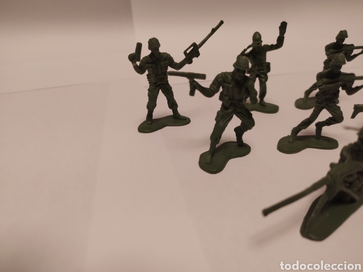Figuras de acci&oacute;n: Soldados de pl&aacute;stico duro, desconozco marca - Foto 3