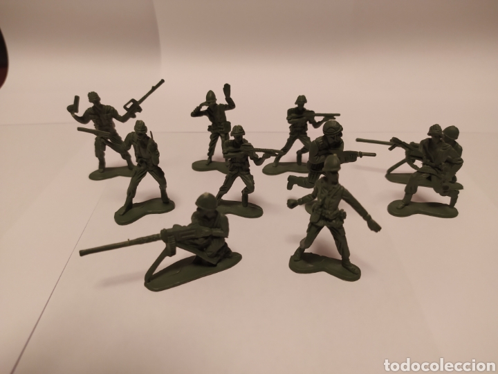 Figuras de acci&oacute;n: Soldados de pl&aacute;stico duro, desconozco marca - Foto 1