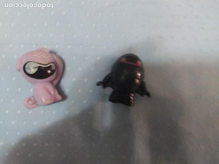 Figuras de acci&oacute;n: 2 figuras gogo panini - Foto 1