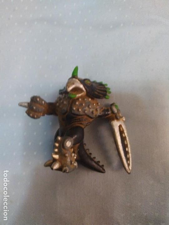 Figuras de acci&oacute;n: figura estilo gormiti - Foto 1