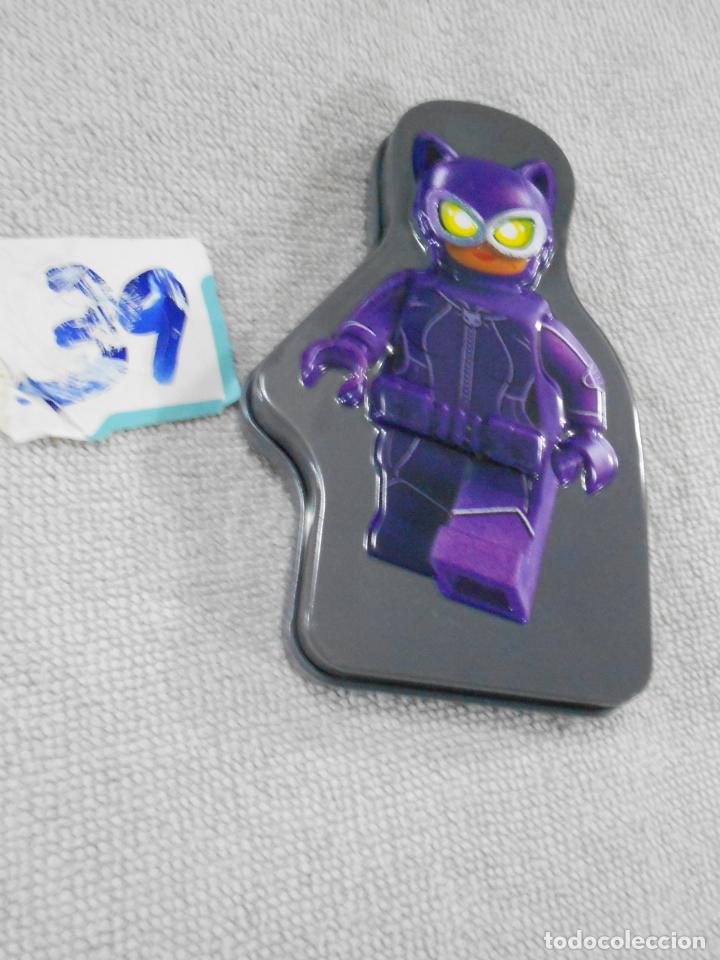 Figuras de acci&oacute;n: CAJA METAL SUPER HEROE CON TARJETAS - Foto 2