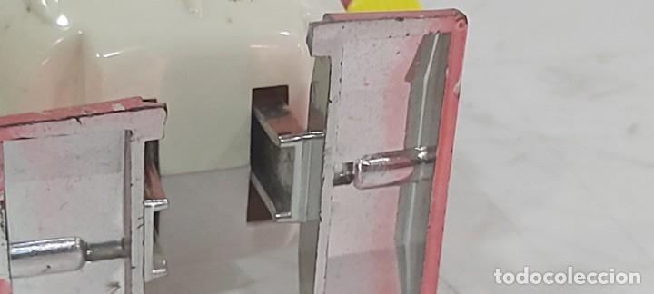 Figuras de acci&oacute;n: ANTIGUO ROBOT A CUERDA MUY BONITO FUNCIONANDO - Foto 6
