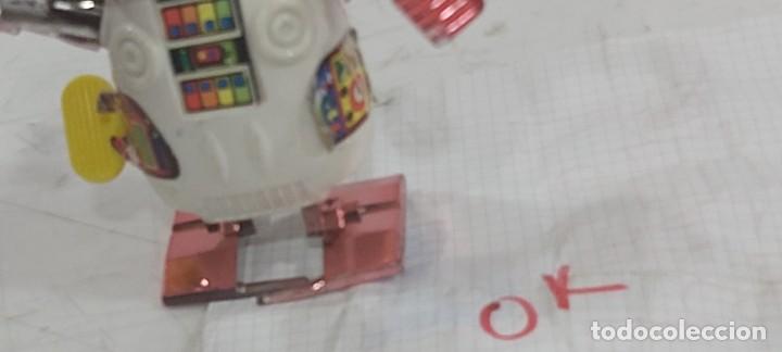 Figuras de acci&oacute;n: ANTIGUO ROBOT A CUERDA MUY BONITO FUNCIONANDO - Foto 10