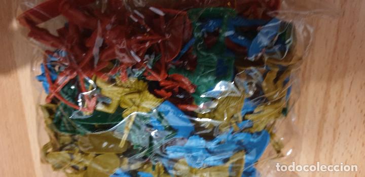 Figuras de acci&oacute;n: INDIOS DE PLASTICO BOLSA SIN ABRIR - Foto 4