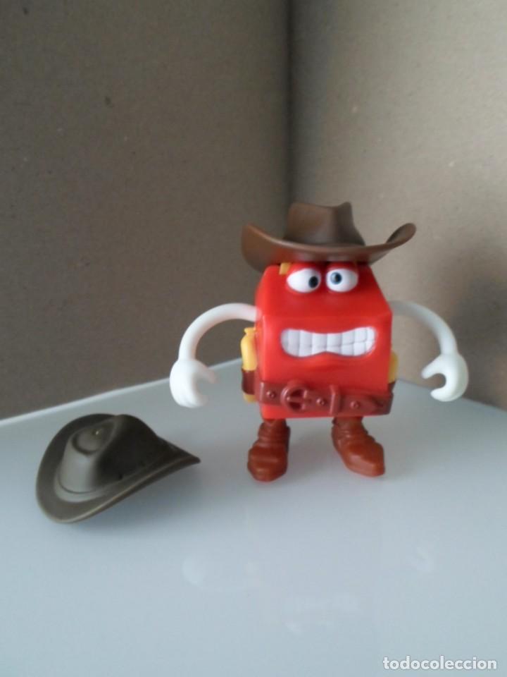 Figuras de acci&oacute;n: Figura Vaquera McDonald&acute;s - Foto 1