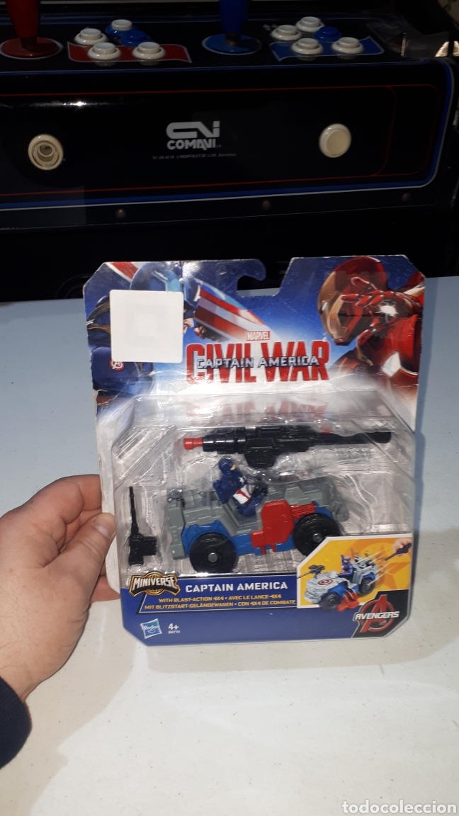 Actionfiguren: Capitan War con 4 x 4 de combate Hasbro 2015 en BLISTER nunca abierto