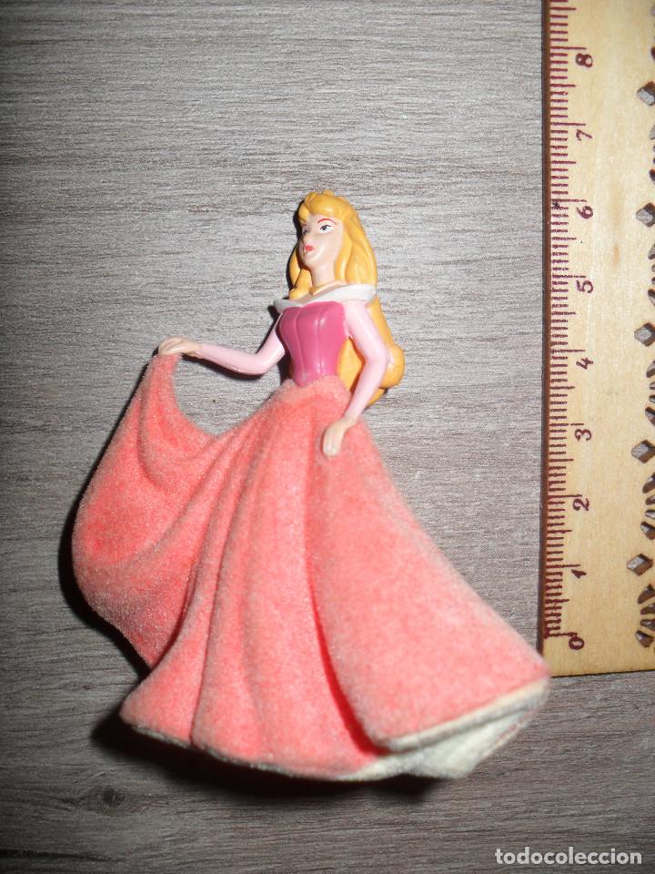 Actionfiguren: UNA FIGURA princesa Disney aurora PVC duro