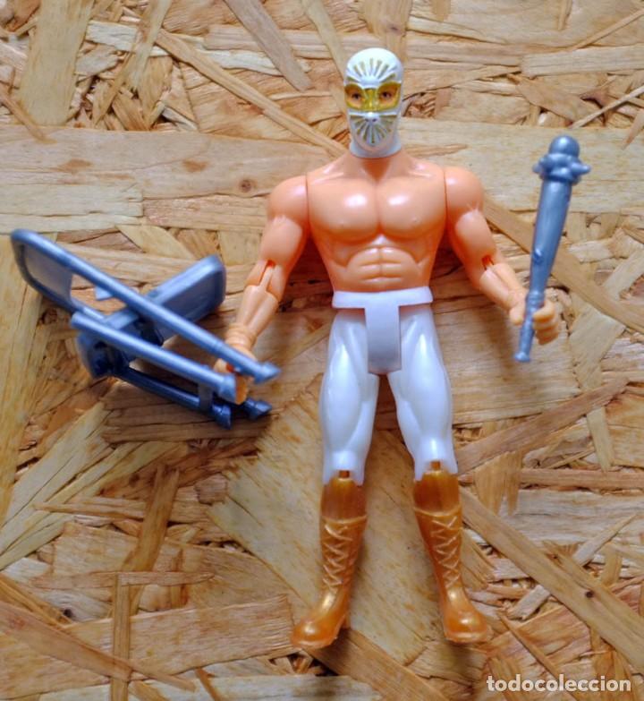Figuras de acci&oacute;n: Figura Lucha Libre con complementos (silla y maza) - Foto 1