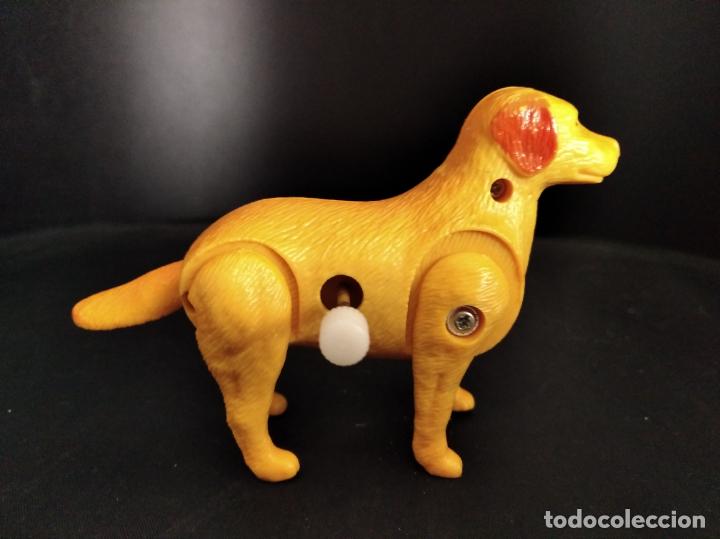 Figuras de acci&oacute;n: PERRO PASTOR - FIGURA A CUERDA - FUNCIONANDO - Foto 1