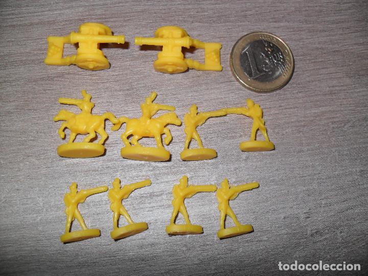Figuras de a&ccedil;&atilde;o: Lote de 10 Soldados caballos ca&ntilde;on plastico 2 cm