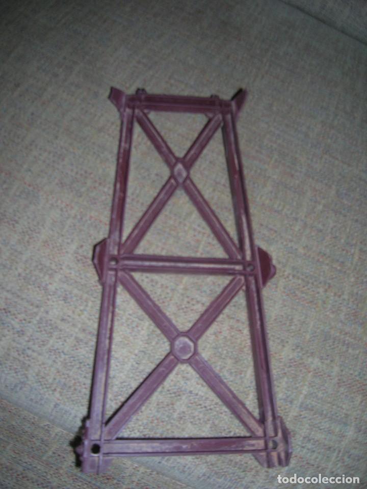 Figuras de acci&oacute;n: Pieza torre. Mide 22 cm. - Foto 2