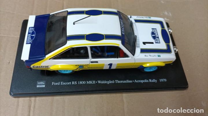 Figuras de acci&oacute;n: Coche Rally Ford Escort RS 1800 MKII / Waldegard - Rally Acropolis 1979 (Escala 1:24) ixo
