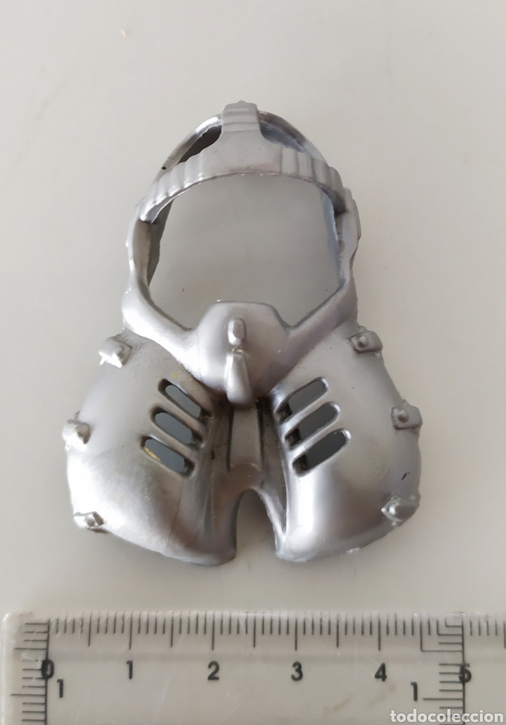 Figuras de acci&oacute;n: Accesorio casco complemento figura acci&oacute;n mu&ntilde;eco m&aacute;scara armadura