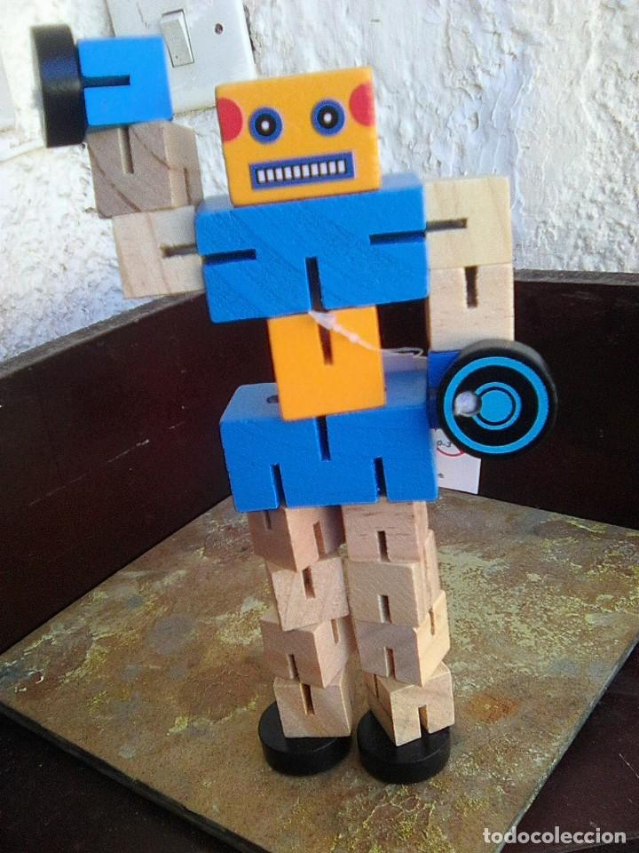 Figurines d'action: RobbieMad - Robot articulado en madera de la casa espa&ntilde;ola B&SC de castell&oacute;n - 20 cms