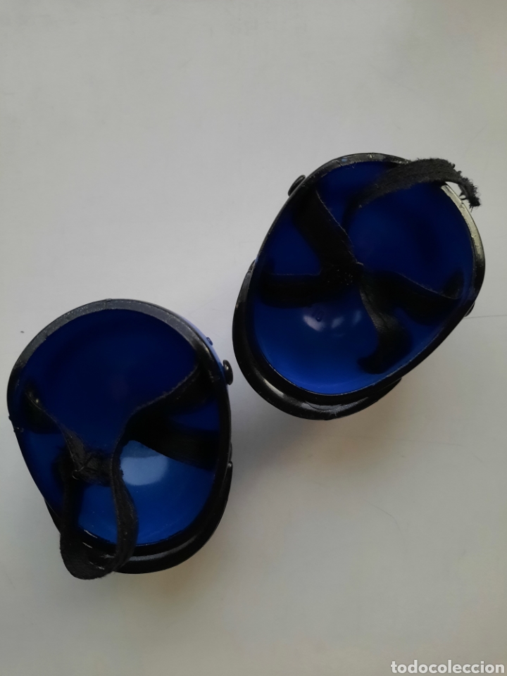 Figuras de acci&oacute;n: Dos cascos de mu&ntilde;ecos - Foto 2