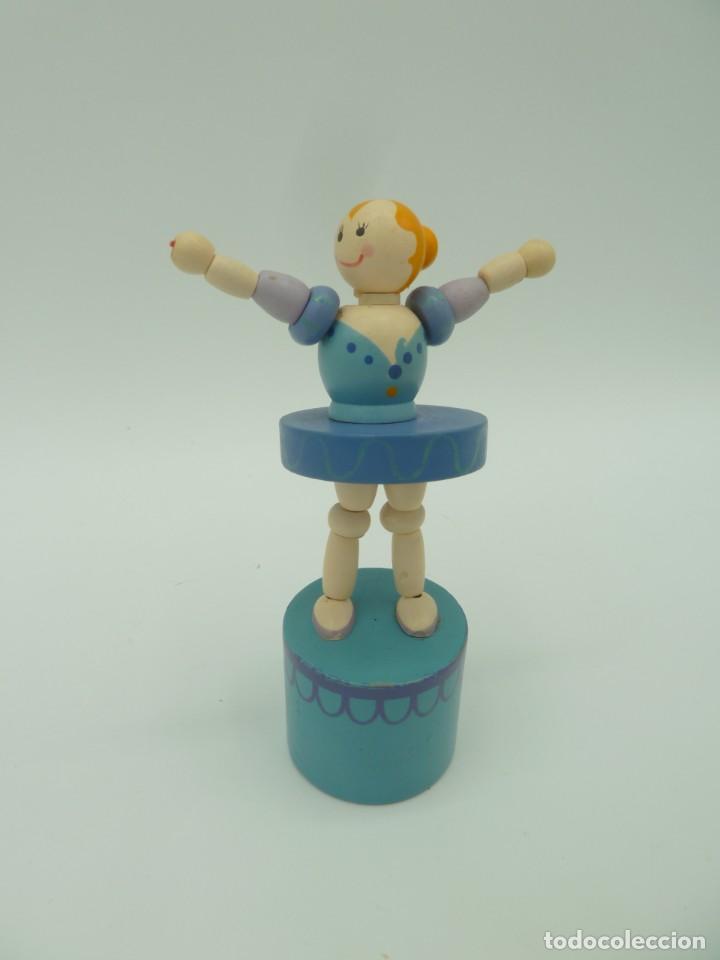 Figuras de acci&oacute;n: Bailarina tipo goula. madera - Foto 2