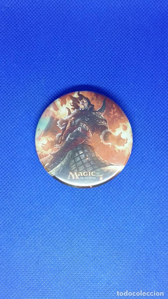Figuras de acci&oacute;n: CHAPA MAGIC THE GATHERING SARKHAN - Foto 1