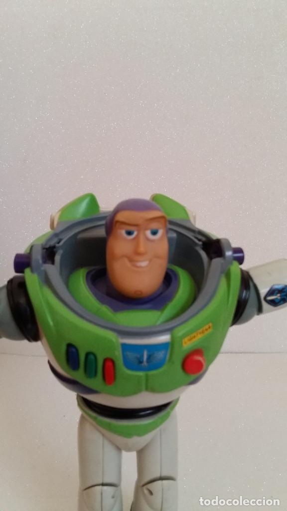 Figuras de acci&oacute;n: FIGURA BUZZ LIGHTYEAR DISNEY PIXAR CON SONIDO - Foto 2