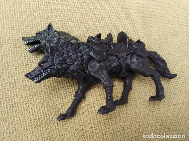 Figuras de acci&oacute;n: Lobo con dos cabezas - Foto 1