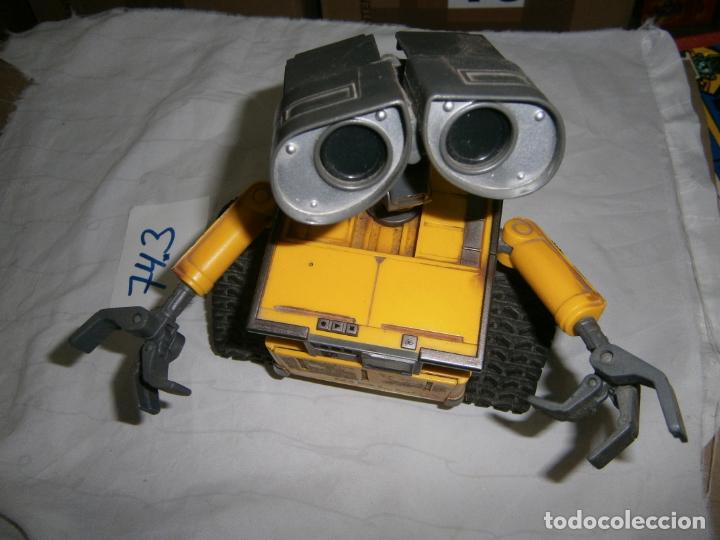 Figuras de acci&oacute;n: GRAN FIGURA INTERACTIVA WALL-E - Foto 1