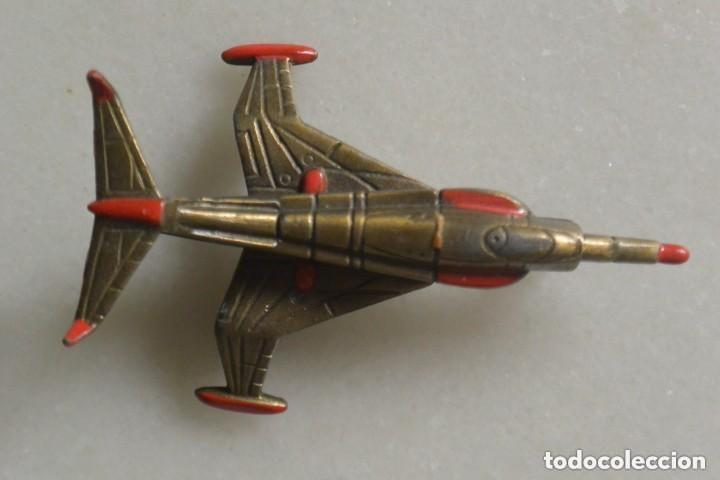 Figuras de acci&oacute;n: AVION JUGUETE METALICO BATALLA DE LOS PLANETAS