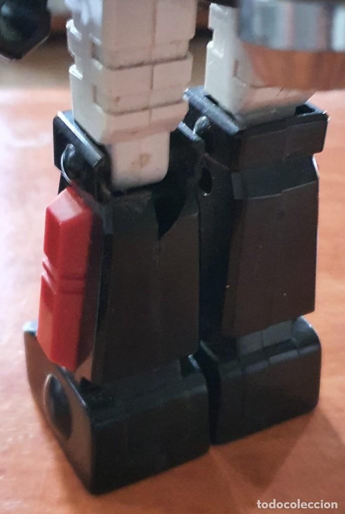 Figuras de acci&oacute;n: Figura accion tipo robot transformer (sin marca) - Foto 2