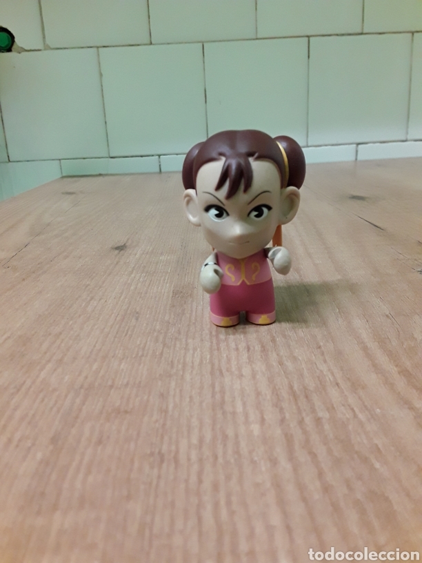 Figuras de acci&oacute;n: KIDROBOT CHUN LI - Foto 3