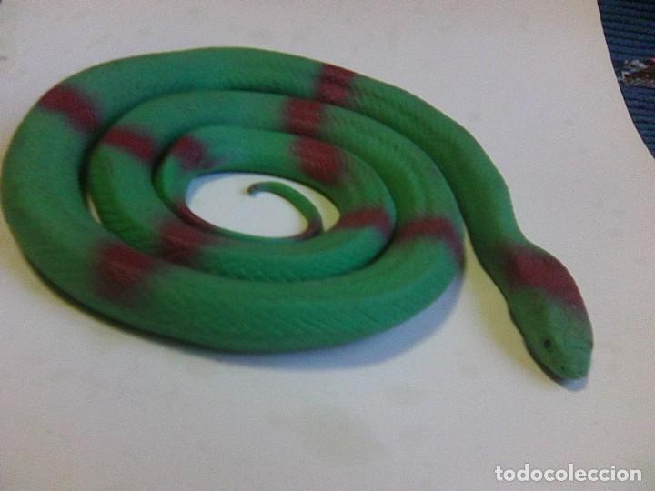 Figurines d'action: Gran serpiente verduzca enroscada - culebra gigante ideal atacar geyperman - 67 cms