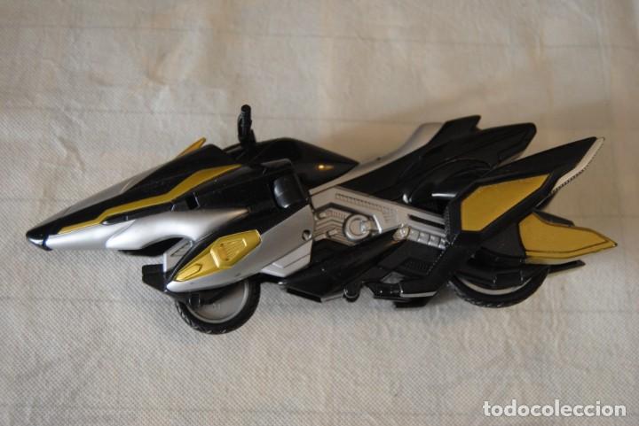 Figuras de acci&oacute;n: motocicleta de batman - Foto 1
