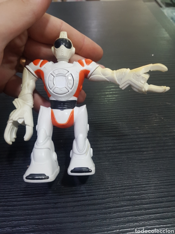 Figuras de acci&oacute;n: Mu&ntilde;eco Ben ten. (L23) - Foto 1
