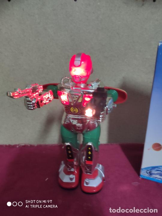 Figuras de acci&oacute;n: robot commander con su caja 26 cm - Foto 2