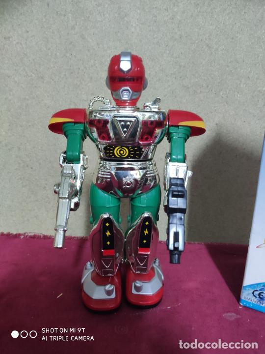 Figuras de acci&oacute;n: robot commander con su caja 26 cm - Foto 6