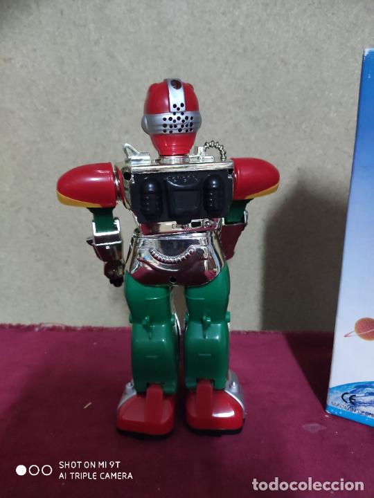 Figuras de acci&oacute;n: robot commander con su caja 26 cm - Foto 10