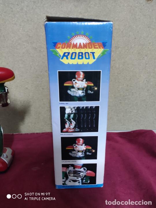 Figuras de acci&oacute;n: robot commander con su caja 26 cm - Foto 13