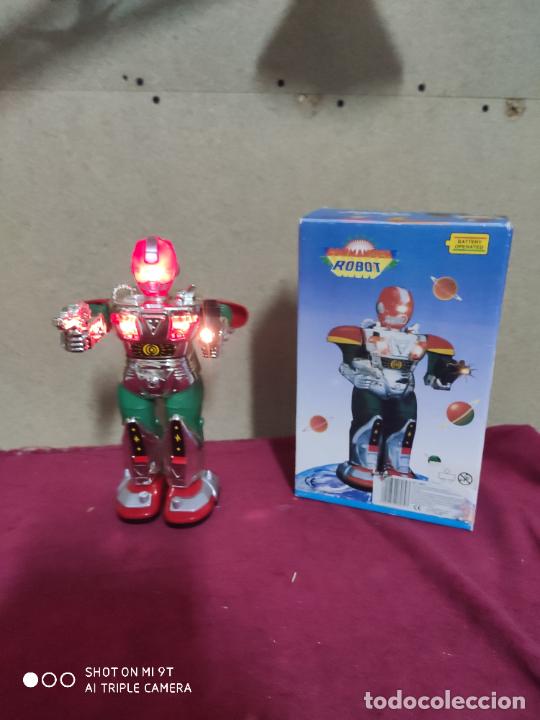 Figuras de acci&oacute;n: robot commander con su caja 26 cm - Foto 1